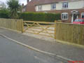 Click to view dom-fence010.jpg